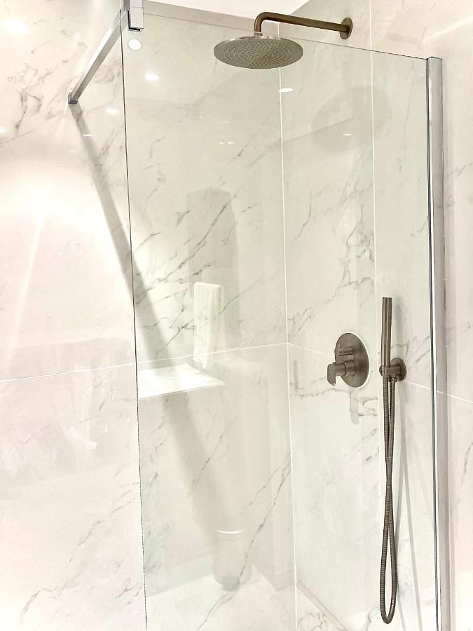 Grand 2 Pieces Gray D'Albion Lägenhet Cannes Exteriör bild